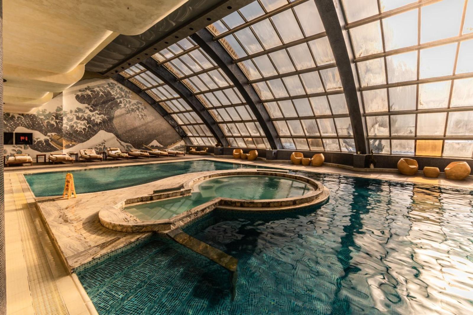 Green City Resort Hotel Baku Exterior photo