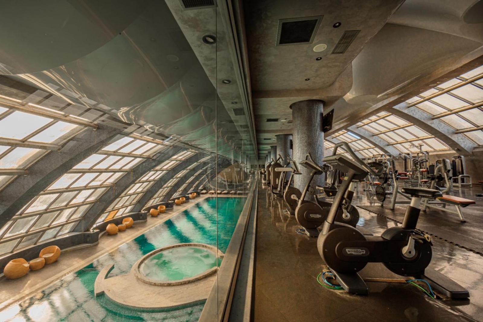 Green City Resort Hotel Baku Exterior photo