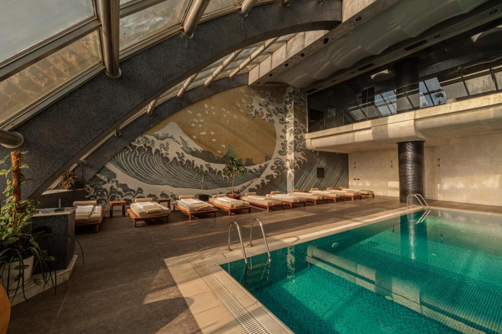 Green City Resort Hotel Baku Exterior photo