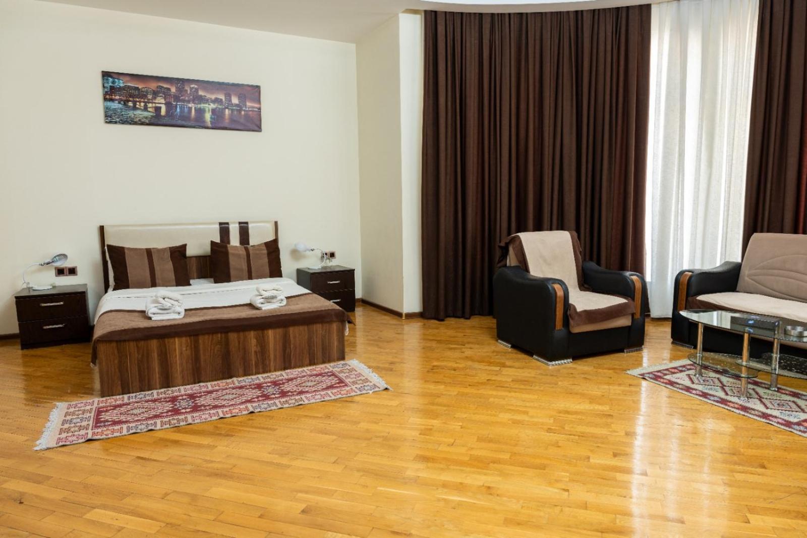 Green City Resort Hotel Baku Exterior photo